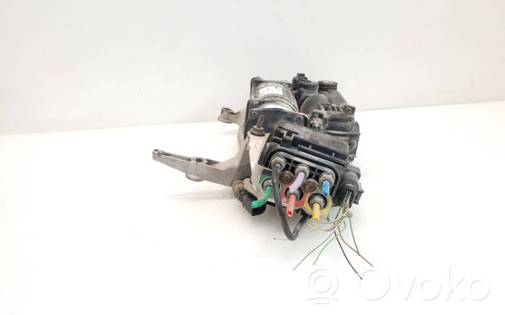 Audi Q7 4L Air suspension compressor/pump 7L8616006A