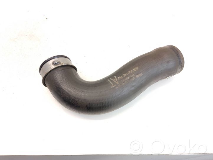 Volkswagen Caddy Tube d'admission de tuyau de refroidisseur intermédiaire 3C0145762AT