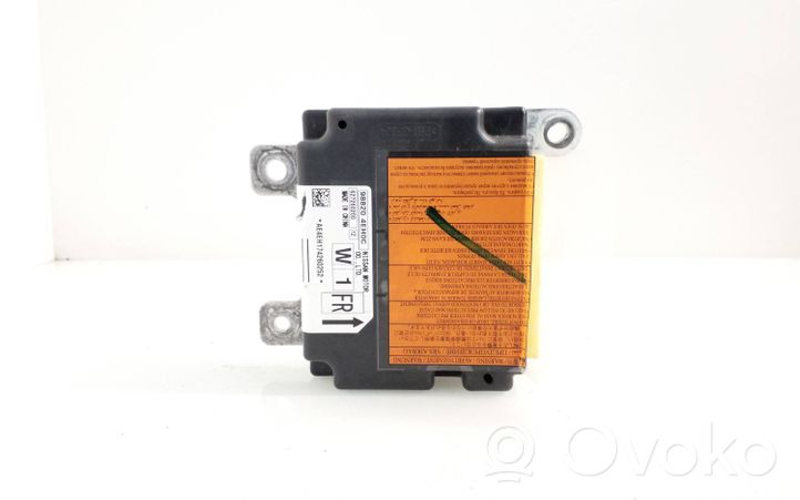 Nissan Qashqai Oro pagalvių valdymo blokas 627260200