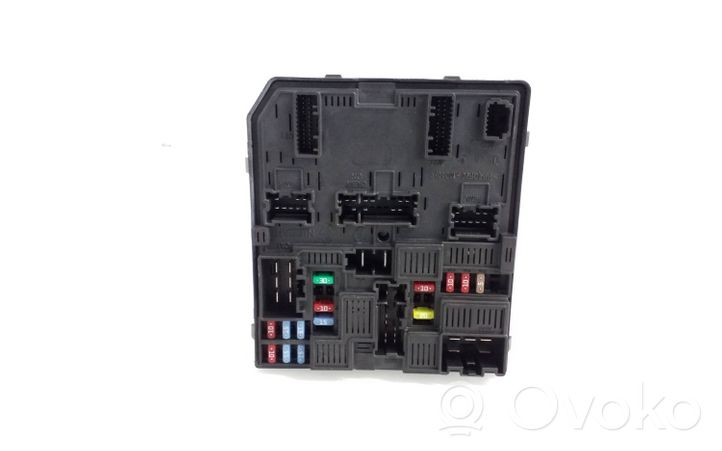 Nissan Qashqai Module confort 284B75NA1A