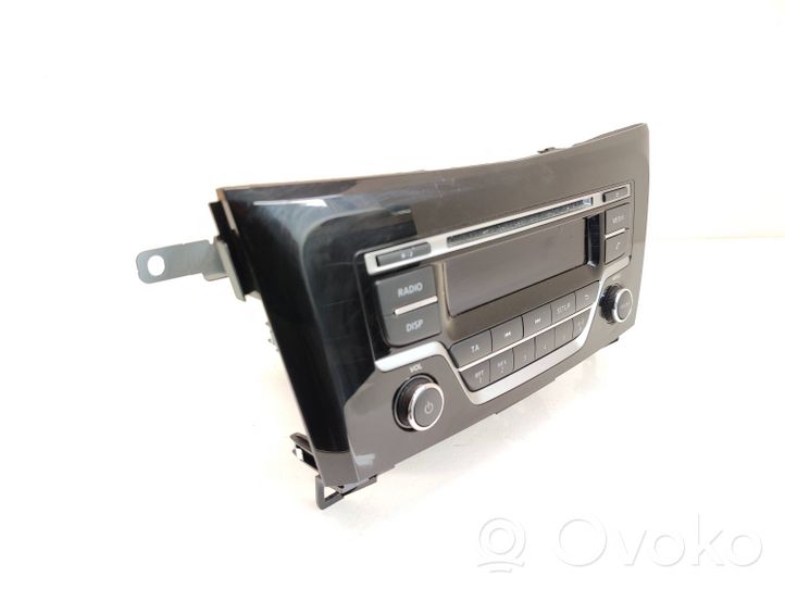 Nissan Qashqai Unité principale radio / CD / DVD / GPS 28185HV00A