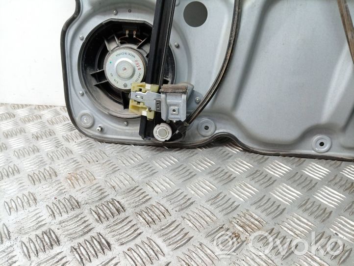 Volkswagen Caddy Priekšpusē elektriskais loga pacelšanas mehānisms bez motoriņa 1T0837755