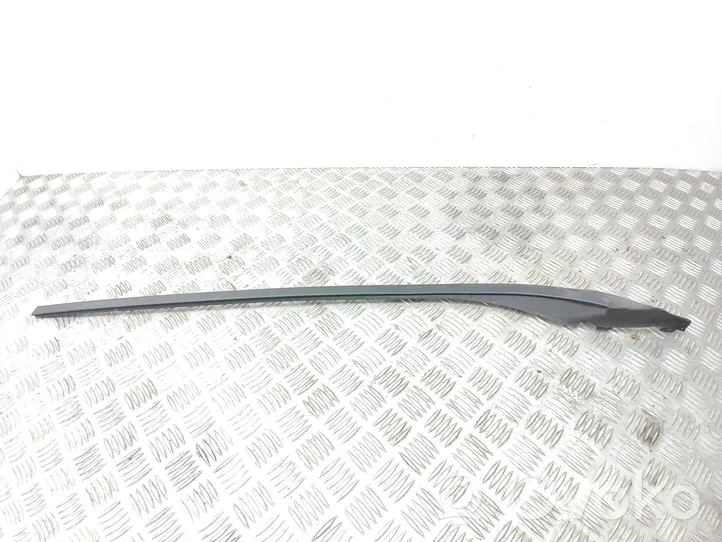 Volvo S60 Windshield trim 31335864