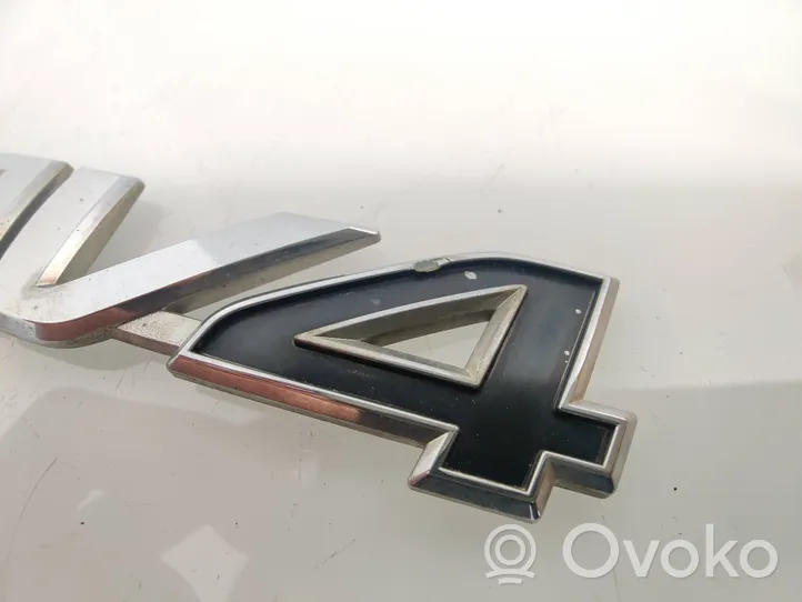 Toyota RAV 4 (XA30) Modelio raidės 