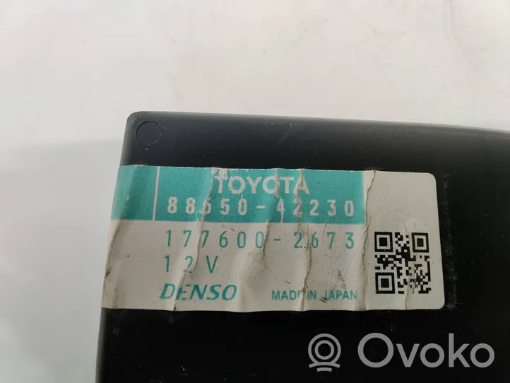 Toyota RAV 4 (XA30) Sterowania klimatyzacji / Ogrzewania 8865042230