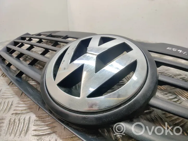 Volkswagen Transporter - Caravelle T5 Maskownica / Grill / Atrapa górna chłodnicy 7H0807101