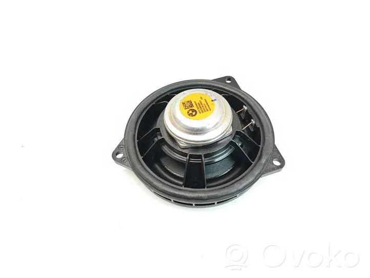 BMW 5 G30 G31 Haut-parleur de porte avant 2622469