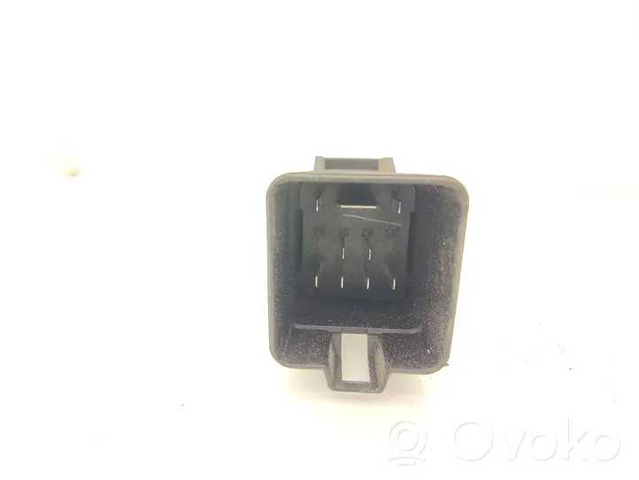 Honda CR-V Glow plug pre-heat relay 0281003044