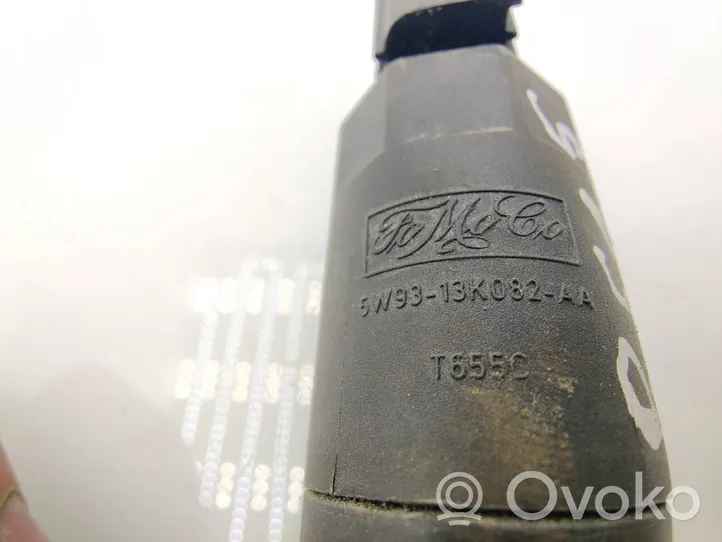 Ford Kuga I Tuulilasi tuulilasinpesimen pumppu 6W9313K082AA