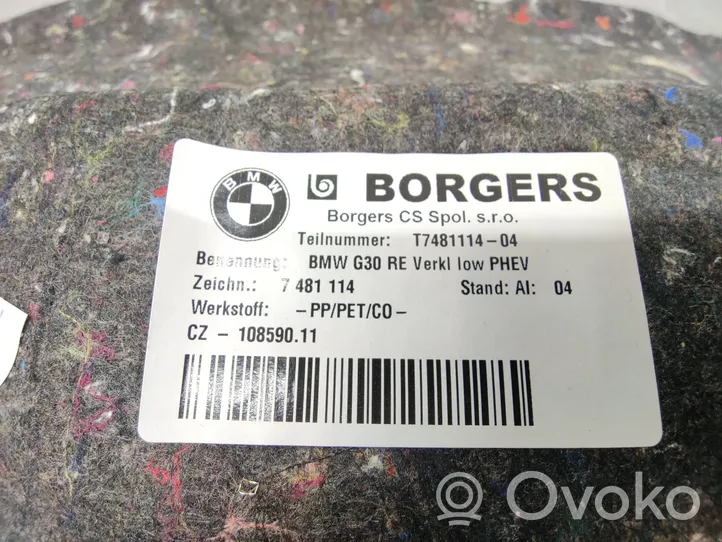 BMW 5 G30 G31 Apatinis, bagažinės šono, apdailos skydas T7481114