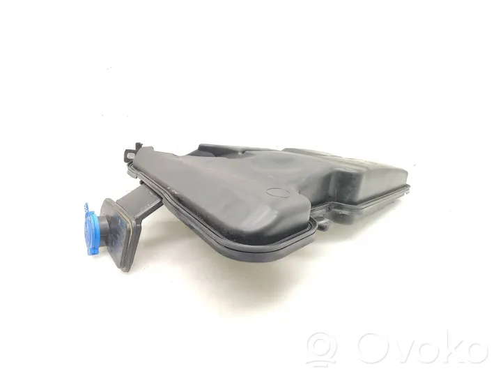 BMW 5 G30 G31 Réservoir de liquide lave-glace 8071453