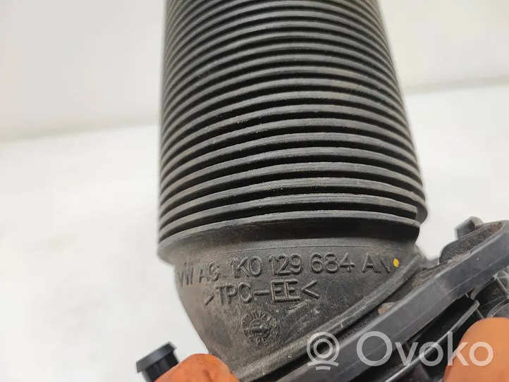 Volkswagen PASSAT B7 Tube d'admission d'air 1K0129684AN