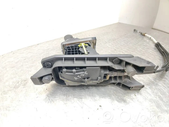 Volkswagen PASSAT B7 Gear selector/shifter (interior) 3AB713025A