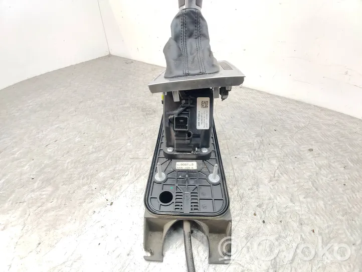 Volkswagen PASSAT B7 Gear selector/shifter (interior) 3AB713025A