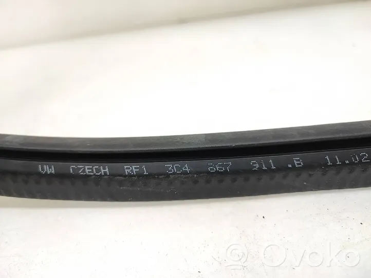 Volkswagen PASSAT B7 Front door rubber seal 3C4867911B