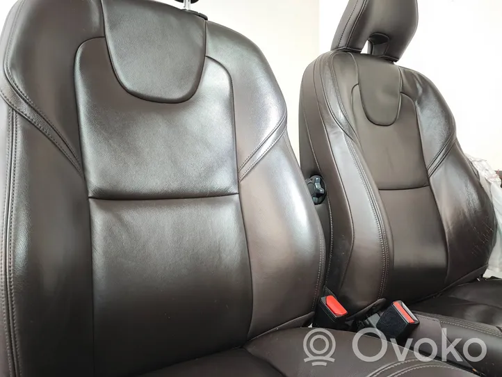 Volvo V40 Sėdynių / durų apdailų komplektas 31379413