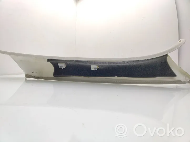 Volvo V40 Rivestimento montante (A) 31102345