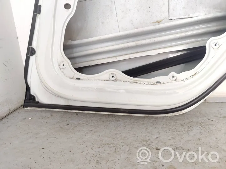 Volvo V40 Задняя дверь 