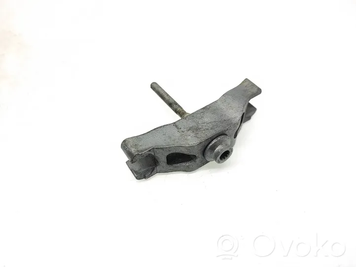 Volkswagen Transporter - Caravelle T5 Support de pince d'injecteur de carburant 03L216