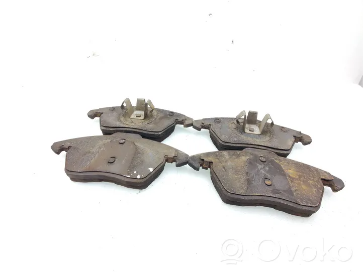 Volkswagen Caddy Brake pads (front) 