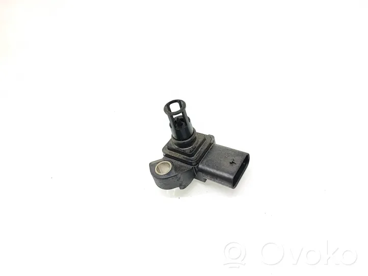 BMW 5 G30 G31 Air pressure sensor 8637900