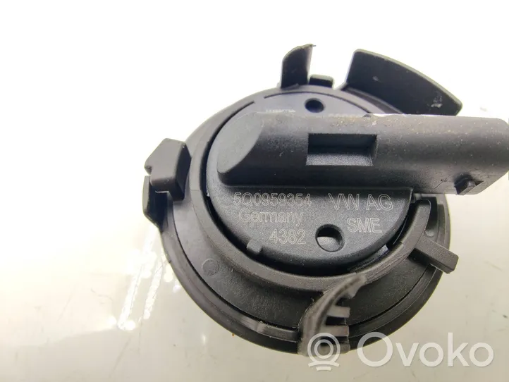 Audi A3 S3 8V Gaisa spilvenu trieciensensors 5Q0959354