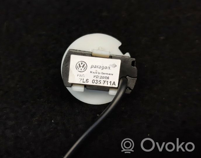 Volkswagen Touareg I Maskownica mikrofonu zestawu głośnomówiącego 7L6035711A