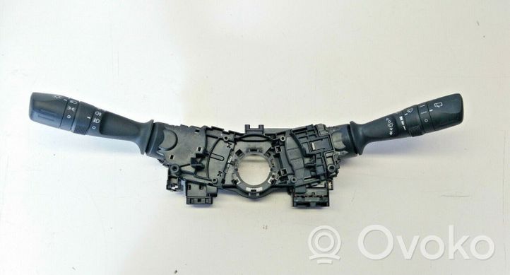 Toyota Auris 150 Leva/interruttore dell’indicatore di direzione e tergicristallo 027301F850