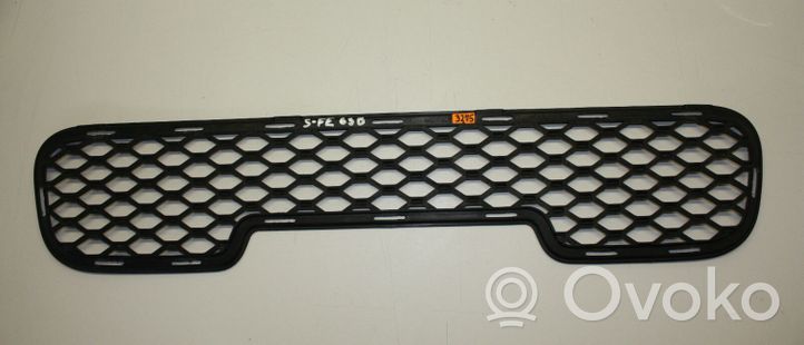 Hyundai Santa Fe Grille inférieure de pare-chocs avant 8651326900