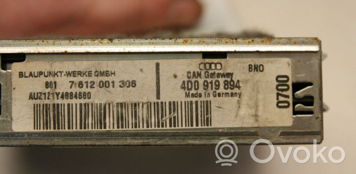 Audi A8 S8 D2 4D Unité / module navigation GPS 4D0919894