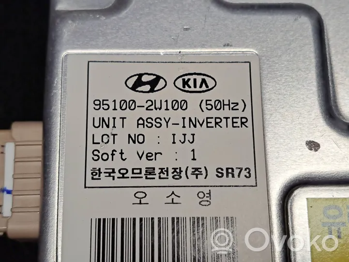 Hyundai Santa Fe Convertisseur / inversion de tension inverseur 951002W100