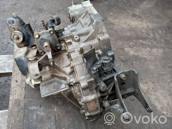 Toyota Corolla E110 Manual 5 speed gearbox 303001A890