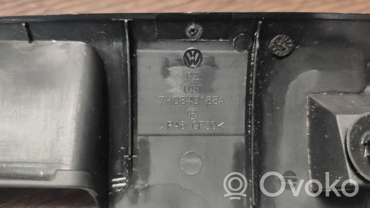 Volkswagen Transporter - Caravelle T5 Zaślepka szyny drzwi bocznych / przesuwnych 7H0843188A