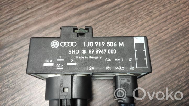 Volkswagen Golf V Coolant fan relay 1J0919506M