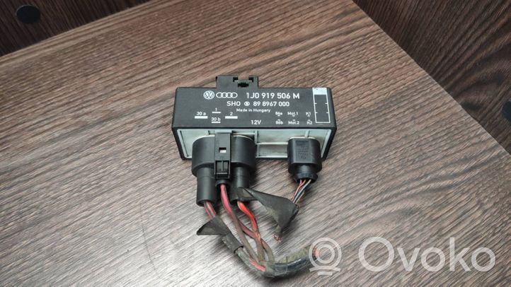 Volkswagen Golf V Relais de ventilateur de liquide de refroidissement 1J0919506M