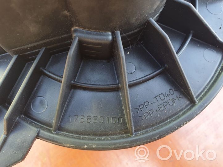 Opel Movano B Heater fan/blower 173830000