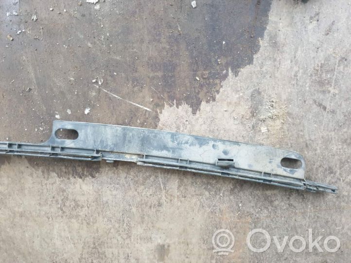 Nissan Primastar Listwa szyby czołowej / przedniej 8200048129