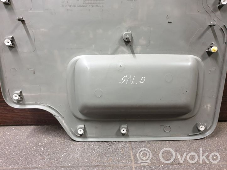 Nissan Primastar Rivestimento del pannello della portiera posteriore 7700313085