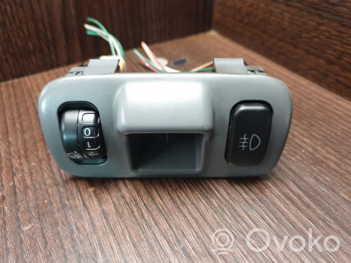 Toyota Yaris Light switch 777197