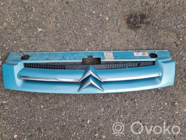 Citroen Berlingo Grotelės viršutinės 9644758077