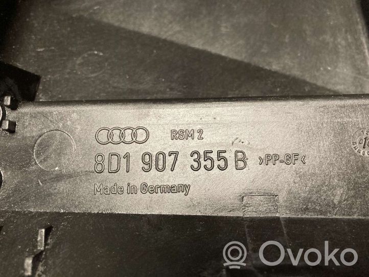 Audi A4 S4 B5 8D Skrzynka bezpieczników / Komplet 8D1907613A