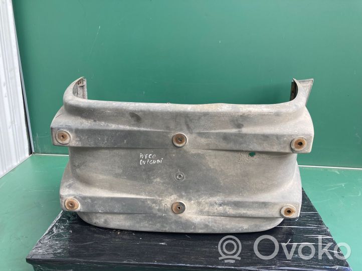 Iveco Daily 4th gen Rivestimento paraspruzzi parafango posteriore 93915356