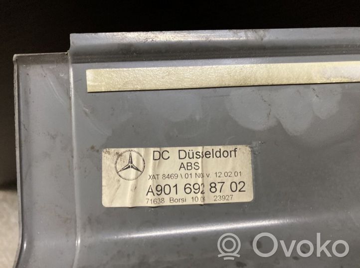 Mercedes-Benz Sprinter W901 W902 W903 W904 Muu kynnyksen/pilarin verhoiluelementti A9016928702