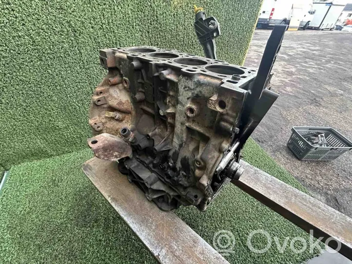 Renault Master III Engine block M9T698