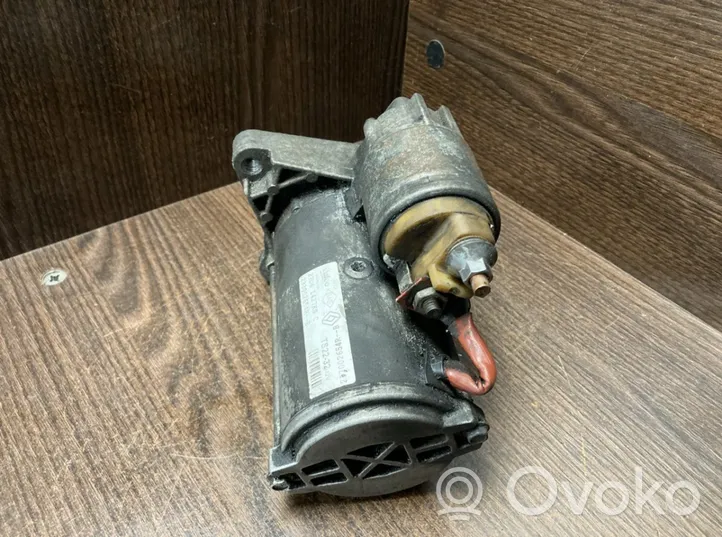 Opel Movano B Starter motor 233002654R