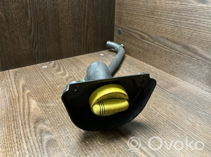 Opel Movano B Coperchio del filtro dell’olio 8200795333