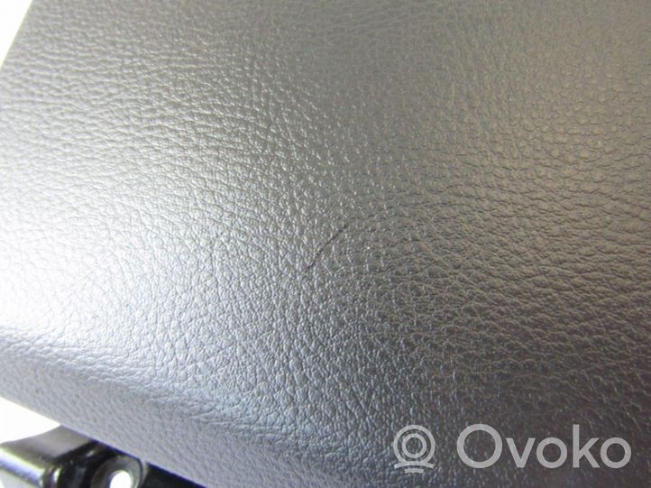 Volkswagen PASSAT B7 Vano portaoggetti 