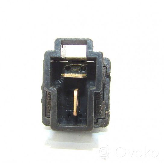 Mitsubishi Outlander Clutch pedal sensor 