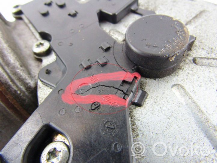 Volkswagen Crafter Silniczek wycieraczek szyby przedniej / czołowej 