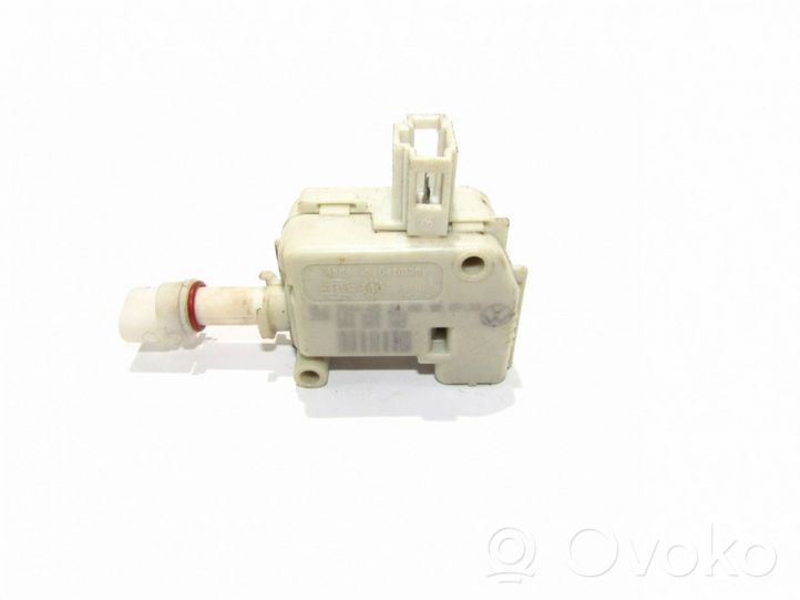 Volkswagen Bora Fuel tank cap lock motor 